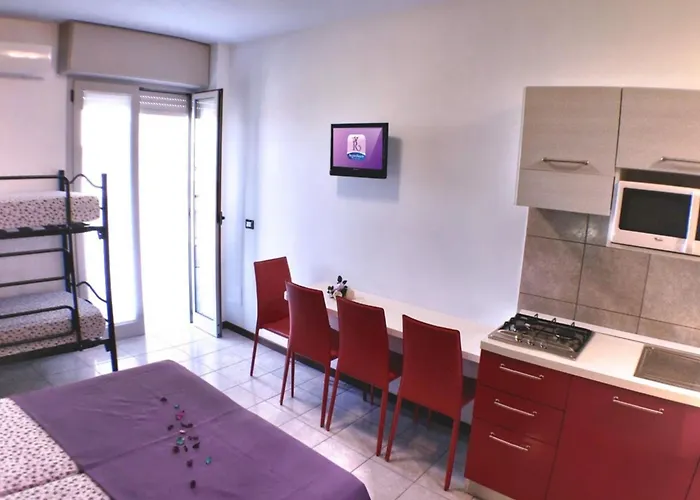 Stylish With Gorgeous Pool-beahost * ביביונה